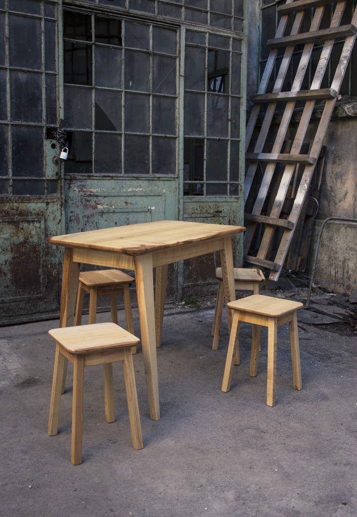 masa-cu-scaune-frasin-lemnivor (2)